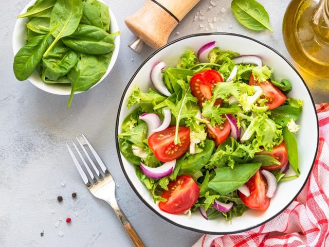 Ensaladas de nuestra carta: frescura y sabor en cada plato