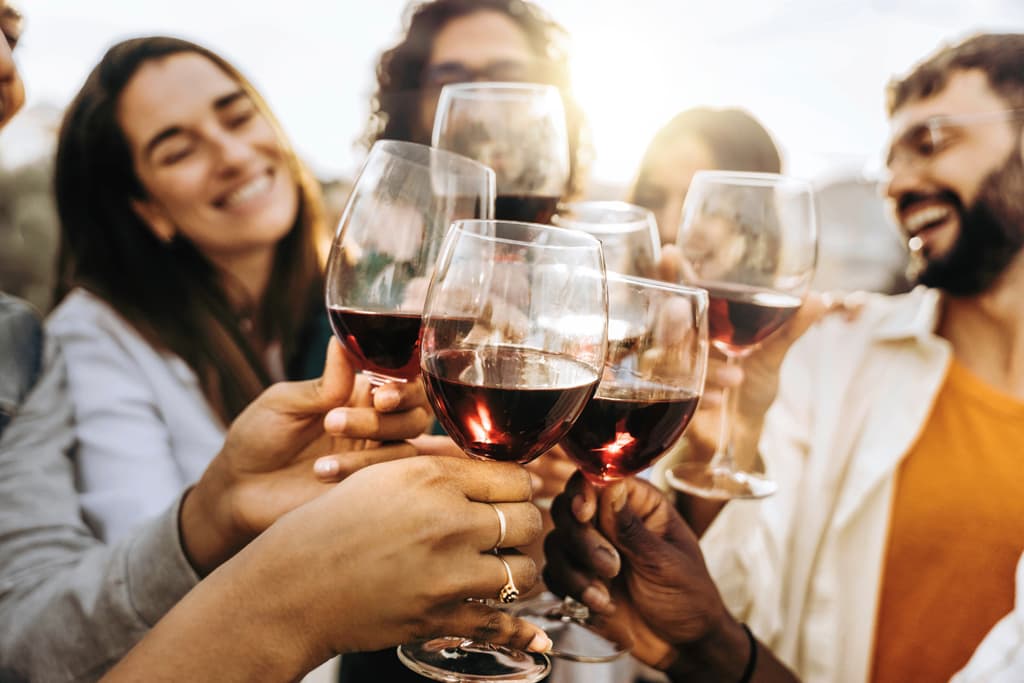 Beneficios de tomar vino, vinoteca en Padrón