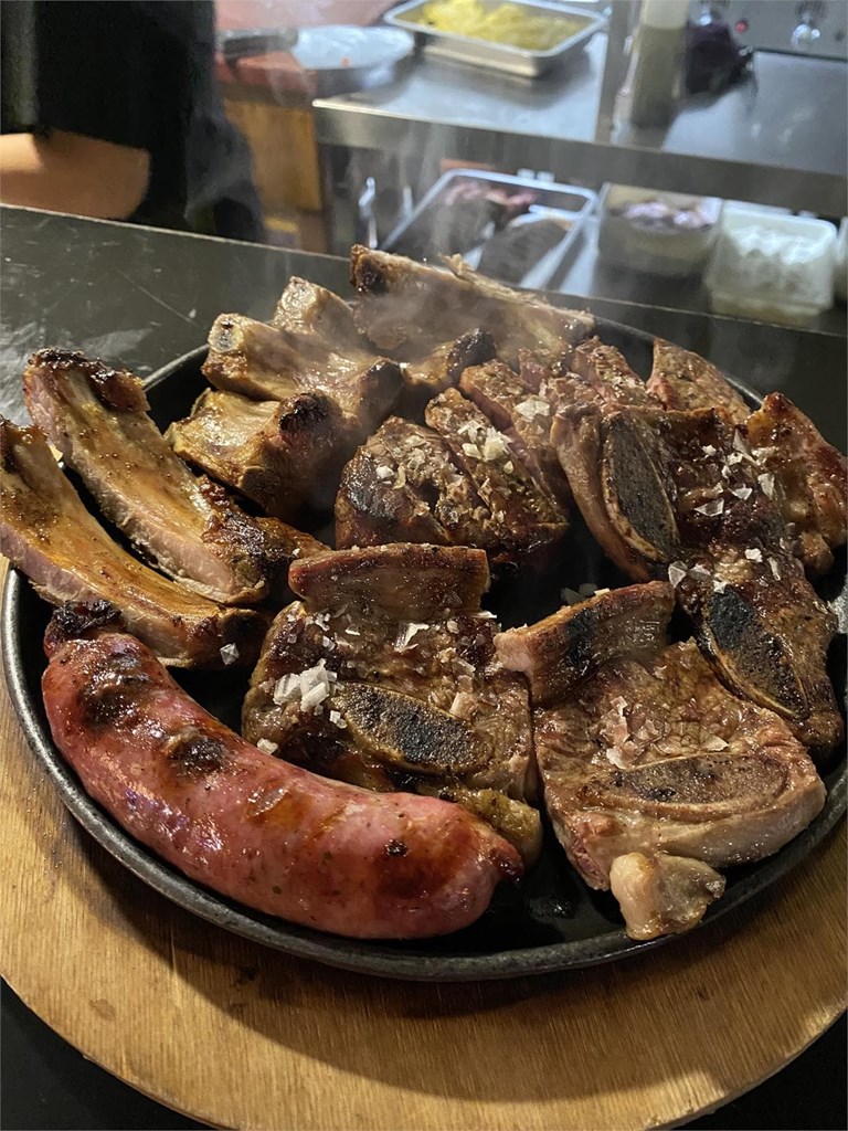 Parrillada de carnes a la brasa para dos personas  - Imagen 1